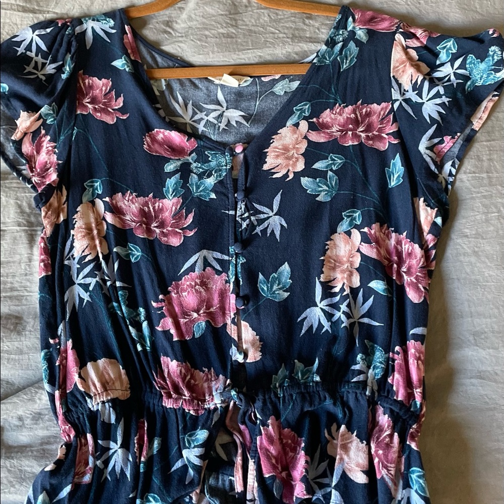 Short sleeve blouse
